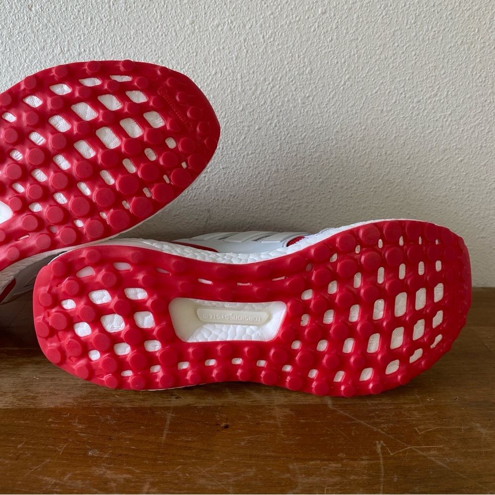 Adidas UltraBoost 1.0 Valentine's Day 2025 - Women’s Size 6.5 - Picture 10 of 10